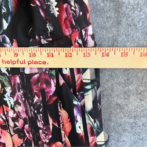 BEBE Floral Halter Wide Leg Jumpsuit Black Multicolor Floral Print Size 6 NWOT - Picture 8 of 15